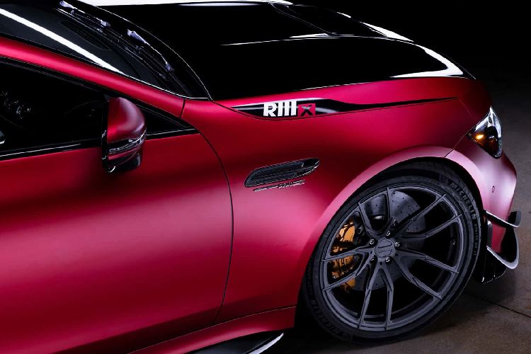 Sức mạnh của Mercedes-AMG GT63 là khối động cơ M177 V8 dung tích 4.0 lít tăng áp kép sản sinh ra công suất 1.196 mã lực và mô-men xoắn 1.256 Nm (927 pound-feet), cao hơn nhiều so với sức mạnh nguyên bản (công suất 681 mã lực và mô-men xoắn 997 Nm tương đương 736 pound-feet).