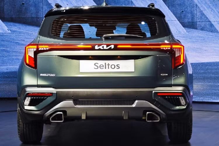 Đáng tiếc là chưa có thông tin về ngày ra mắt Việt Nam của Kia Seltos mới. Nếu Kia Seltos nâng cấp tại Việt Nam cũng có những thay đổi như trên thì hoàn toàn có thể đe dọa được đối thủ như Hyundai Creta.