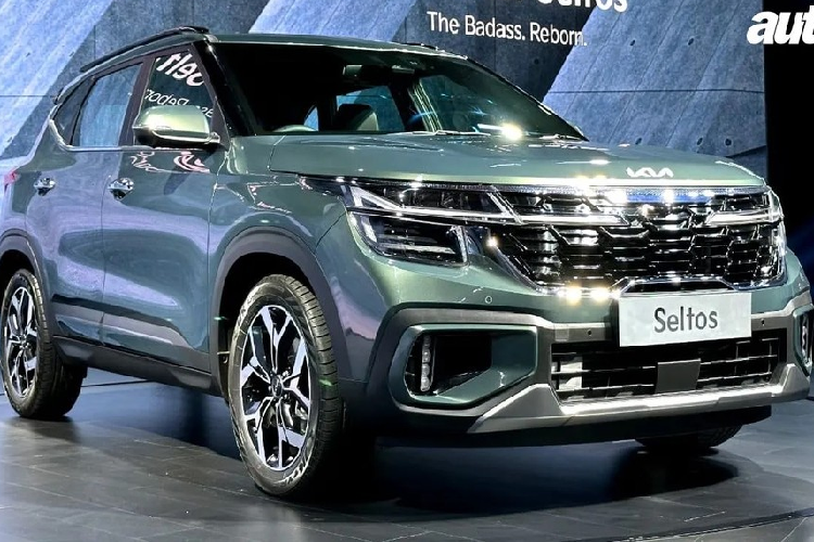 Thứ hai là động cơ diesel 4 xi-lanh, tăng áp, dung tích 1.5L với công suất tối đa 116 mã lực và mô-men xoắn cực đại 250 Nm. Động cơ này đồng hành cùng hộp số sàn iMT 6 cấp hoặc hộp số tự động 6 cấp. Ngoài ra, hãng Kia còn đưa động cơ tăng áp trở lại với Seltos.