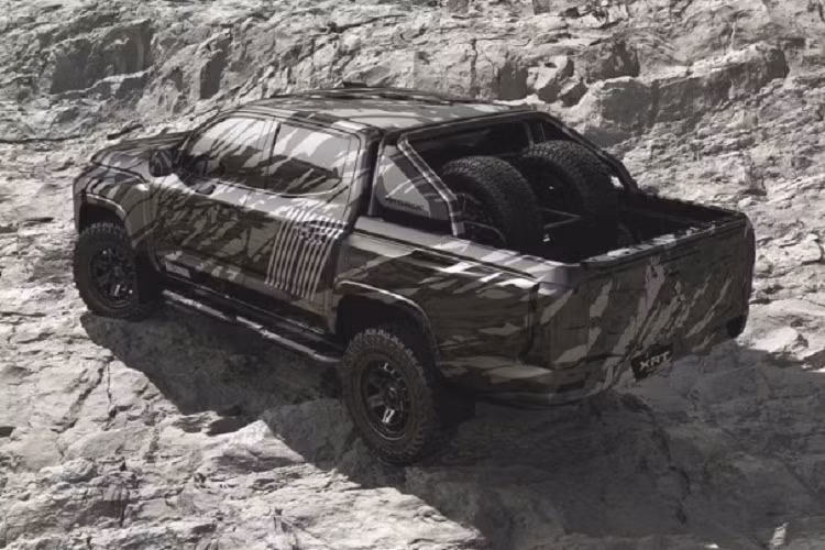 Hiện tại, thông số kỹ thuật của Mitsubishi Triton thế hệ mới và bản concept XTR vẫn chưa được hãng tiết lộ. Tuy nhiên, theo một số nguồn tin, Mitsubishi Triton 2024 mới sẽ được trang bị động cơ diesel có mã 4N16 với 4 xi-lanh, DOHC, 16 van, tăng áp, dung tích 2.4L.