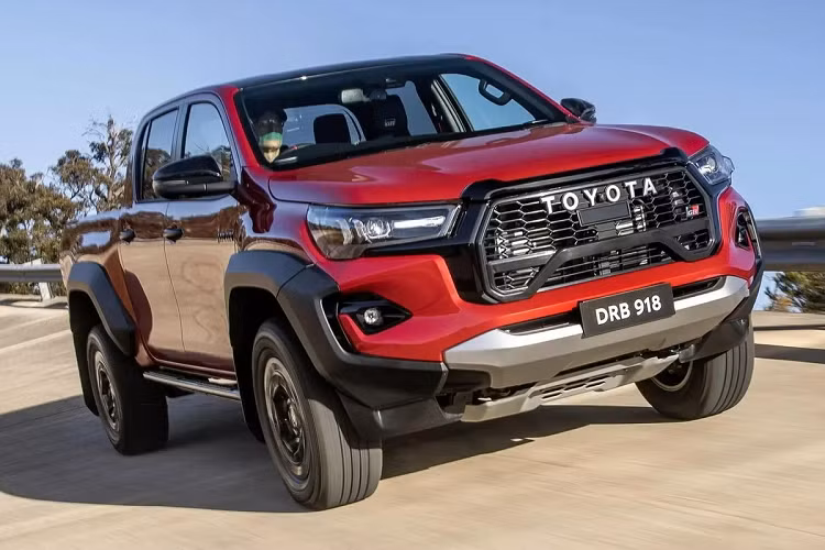 Tất cả những chi tiết bổ sung trên Hilux GR Sport đều được các kỹ sư của Toyota Australia kiểm tra kỹ lưỡng trong hầm gió và không làm giảm tính khí động học của xe.