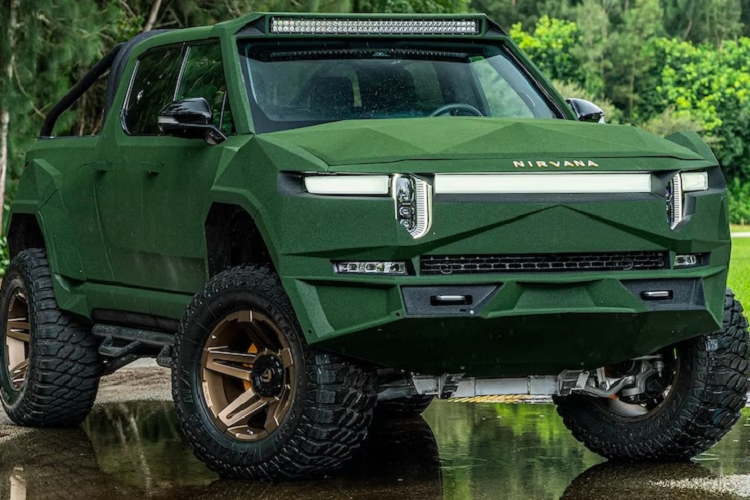 Phiên bản Rivian R1T nâng cấp khủng này được gọi là “Apocalypse Nirvana” với hàng loạt cải tiến và thay đổi nhằm cải thiện khả năng vận hành bền bỉ. Mức giá của gói nâng cấp 150.000 USD (khoảng hơn 3,5 tỷ đồng - bao gồm xe).