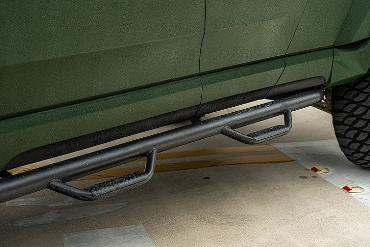 Bên trong cabin, Apocalypse R1T cũng nâng cấp các tùy chọn nổi bật, gồm: ghế da cao cấp, trang bị hiện đại và hệ thống giải trí tiên tiến.