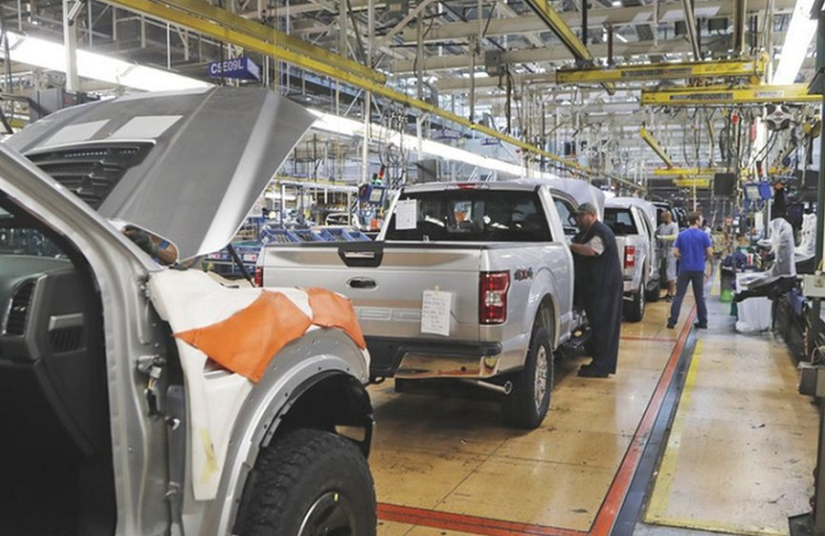 Ford Ranger se su dung khung gam hien tai them khoang 15 nam