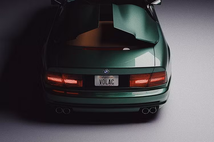 Bên cạnh đó, BMW chỉ chế tạo prototype (nguyên mẫu) 850i Convertible được trưng bày tại bảo tàng ở Munich. Tuy nhiên, có 20 chiếc 8-series mui trần đời cũ mang tên "SGS Monte Carlo", được công ty Đức - Styling Garage độ lại theo yêu cầu.