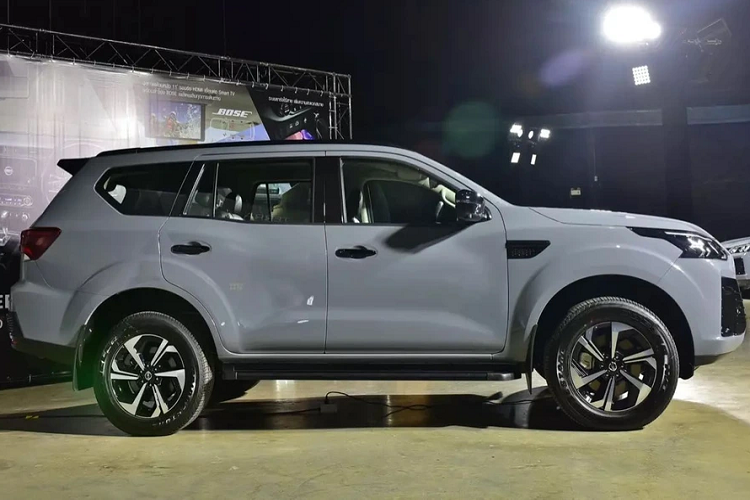 Trong thời gian qua, đã có nhiều tin đồn về việc Nissan Terra được đưa trở lại thị trường Việt Nam sau nhiều năm vắng bóng. Gần đây nhất là tin đồn Nissan Terra 2023 phiên bản Sport ra mắt Việt Nam vào cuối năm nay với giá 1,2 tỷ đồng.