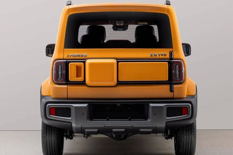 Về sức mạnh, Baojun Yep được trang bị 1 động cơ điện với công suất tối đa 68 mã lực mô-men xoắn cực đại 140 Nm. Xe sử dụng hệ dẫn động cầu sau, phạm vi hành trình di chuyển của xe ước tính đến 303 km theo chu trình thử nghiệm CLTC của Trung Quốc. 