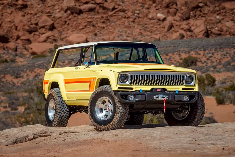  3. Jeep Cherokee 1978 4×e Mẫu concept khá thú vị này là một chiếc Jeep Cherokee SJ đời 1978, nhưng được trang bị hệ thống truyền động hybrid cắm điện PHEV hiện đại, lấy từ Wrangler 4×e đời mới.