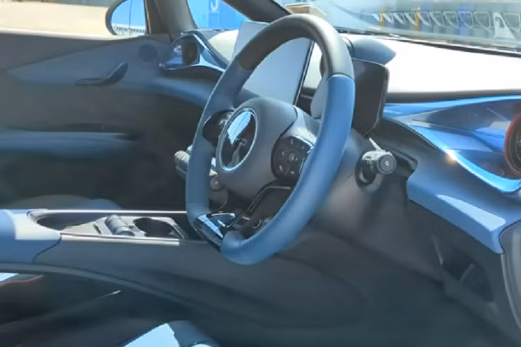 Ngoài ra, nhà sản xuất ôtô có trụ sở tại Thâm Quyến đã xuất khẩu 28.039 xe điện trong tháng 9, đánh dấu tháng tăng trưởng thứ tư liên tiếp. Vào tháng 6, công ty đã xuất xưởng khoảng 10 nghìn ôtô, 18 nghìn ôtô vào tháng 7 và 25 nghìn ôtô vào tháng 8.