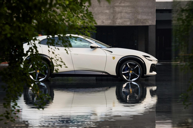 Trước đó, năm 2022 vừa qua, Ferrari đã ghi nhận mức tăng trưởng vô cùng ấn tượng với tổng cộng 13.221 xe được bán ra trên toàn thế giới, đánh dấu một kỷ lục mới của công ty và tăng gần 19% so với năm 2021, lợi nhuận của Ferrari cũng tăng 13% vào năm 2022.