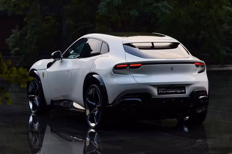 Việc Ferrari Purosangue được sớm ra mắt tại Trung Quốc cũng mang đến nhiều ý nghĩa tích cực cho hãng xe Ferrari trong cuộc thiết lập kỷ lục doanh số mới trong năm 2023 này.