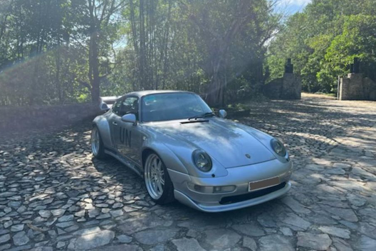 Như vậy, với việc bổ sung thêm 993 GT2, ông Đặng Lê Nguyên Vũ hiện đang sở hữu khoảng gần 10 mẫu xe đến từ thương hiệu Porsche, có thể kể đến như: 911 tiêu chuẩn không dưới 4 chiếc, 911 Carrera khoảng 3 chiếc, 3 chiếc 911 Turbo S, 1 chiếc siêu xe Porsche 911 GT3 RS đời cũ hay và 1 chiếc Porsche 911 GT2 RS.