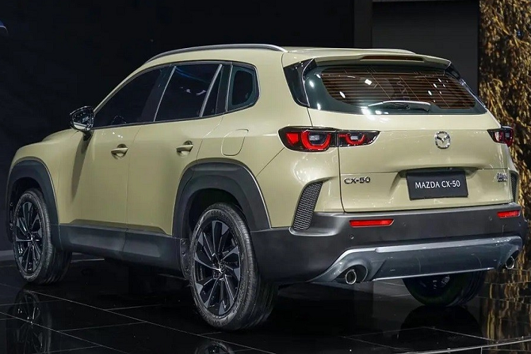 Khi mua mẫu crossover này, khách hàng Trung Quốc có thể chọn 1 trong 2 loại động cơ, bao gồm máy xăng SkyActiv-G 4 xi-lanh, dung tích 2.0L và 2.5L. Động cơ đi với hộp số tự động 6 cấp. Trong đó, động cơ 2.5L có công nghệ ngắt xi-lanh chủ động giúp tiết kiệm xăng. Theo liên doanh Changan Mazda, động cơ này chỉ tiêu thụ lượng xăng trung bình 7,35 lít/100 km