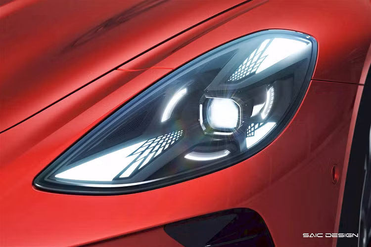  Do hệ thống truyền động của mẫu xe MG hoàn toàn bằng năng lượng điện nên cũng nặng hơn hẳn chiếc Z4 chạy xăng, vốn chỉ có khối lượng 1.603 kg. MG chưa xác nhận cụ thể thông số mô-tơ điện cung cấp năng lượng cho Cyberster, nhưng các chi tiết bị rò rỉ cho thấy chiếc roadster điện mui mở sẽ có 3 cấu hình khác nhau. 