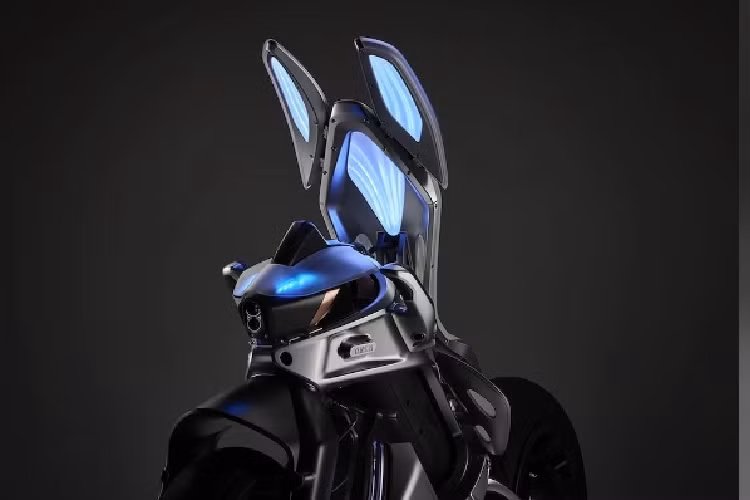 Được biết, Yamaha Motoroid 2 chạy điện còn có tính năng nhận diện "chủ nhân", tự gạt chân chống, tự di chuyển. Ngoài ra, xe có thể cảm nhận khi có người ngồi trên xe và thể hiện như một người bạn đồng hành.