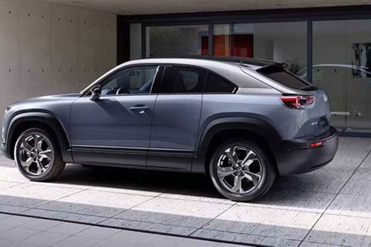 Ban kem ca VinFast VF8 tai My, oto dien Mazda MX-30 EV bi “khai tu“-Hinh-2