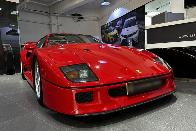 Như các bạn đã biết, Ferrari F40, Ferrari F50 và Ferrari LaFerrari đều là các siêu xe khó mua vì giá bán đắt đỏ, chính điều này đã khiến chưa có chiếc xe nào xuất hiện tại Việt Nam, cho dù có mang biển số Campuchia hay Lào. Vì thế, việc bộ 3 này được mang ra trưng bày ở Hồng Kông là 1 dịp cực kỳ hiếm có và khiến các nhà giàu Việt phát thèm.