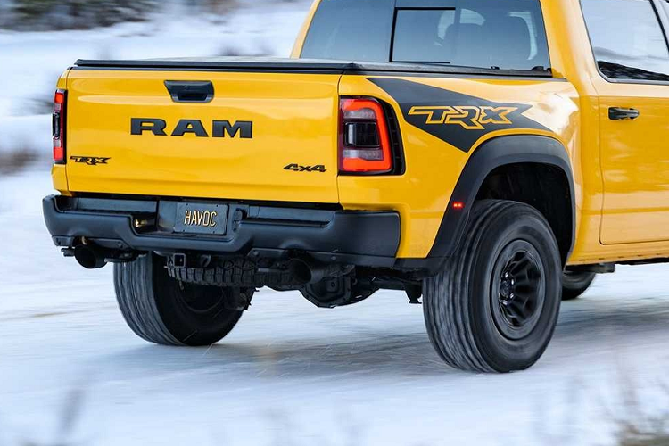 Tùy chọn của RAM 1500 TRX Level 2 Equipment Group được trang bị tiêu chuẩn trên phiên bản này, vốn có giá khoảng 10.995 USD.