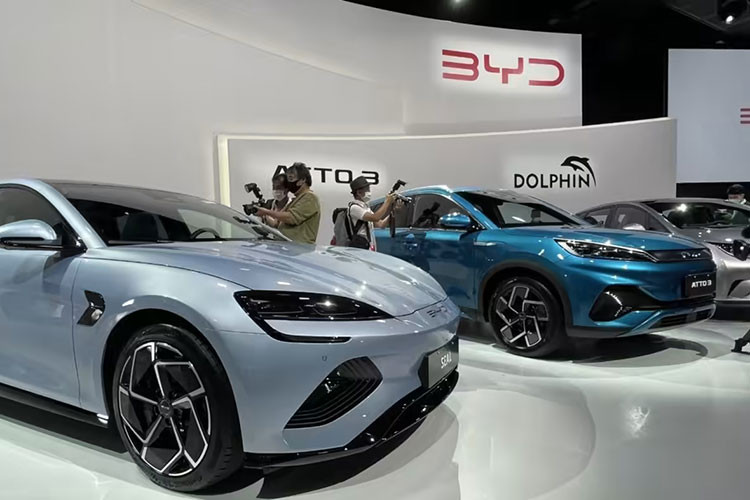 BYD sap vao Viet Nam dat doanh so 1,25 trieu xe nua dau 2023