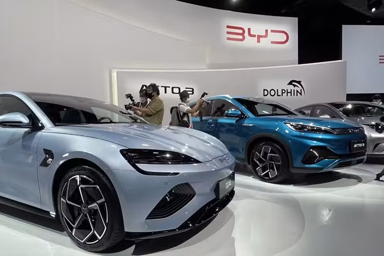 BYD sap vao Viet Nam dat doanh so 1,25 trieu xe nua dau 2023