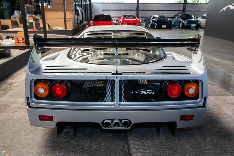 Thời gian đầu, hãng siêu xe Modena chỉ định sản xuất 400 chiếc Ferrari F40 bản giới hạn, nhưng cuối cùng có đến 1.315 chiếc được xuất xưởng. Số lượng của mẫu xe này tại thị trường Đông Nam Á khá ít, trong đó tập trung chủ yếu ở Thái Lan với 10 chiếc