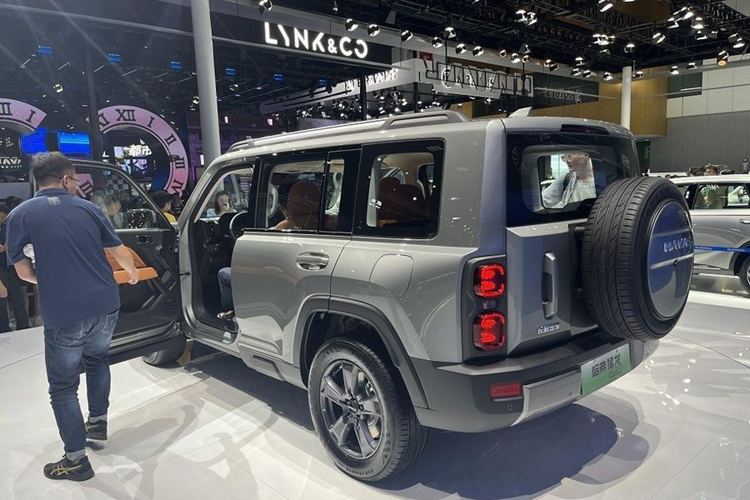 Đáng quan tâm doanh số trong tháng 10 này chưa ghi nhận chiến binh Haval Raptor vẫn còn đang chờ ngày đẹp để xuất trận, ngay khi được bàn giao đến khách hàng, đây sẽ là 1 trong những cổ máy hái ra tiền, mang đến doanh số đột biến cho Great Wall Motors.