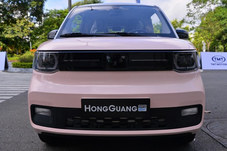 Năm 2020, liên doanh SAIC-GM-Wuling đã chính thức công bố Wuling Hongguang Mini EV chạy điện, mục tiêu là phủ sóng mẫu xe này đến 22 tỉnh với hơn 600 thành phố, 5 khu tự trị, 4 thành phố trực thuộc trung ương... tham vọng của họ còn là biến Wuling Hongguang Mini EV trở thành xe điện cỡ nhỏ bán chạy nhất thế giới.