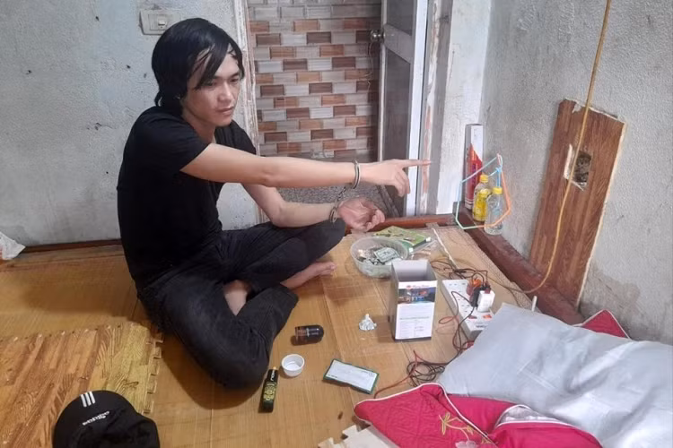 Triệt phá điểm mua, bán trái phép chất ma túy Triet pha diem mua, ban trai phep chat ma tuy