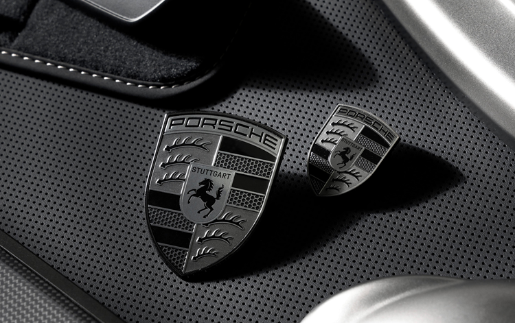 Cac phien ban Turbo cua Porsche se co logo rieng mau xam