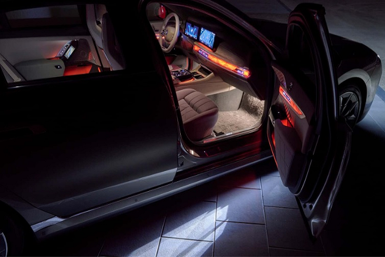 BMW khai truong ham thu nghiem den oto hien dai nhat the gioi-Hinh-3