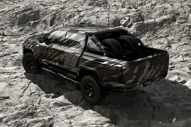 Tổng kết năm 2022, Triton là mẫu xe bán chạy thứ 2 tại phân khúc xe bán tải với doanh số 4.789 xe, xếp trên Mazda BT-50 (758 xe) và Isuzu D-Max (757 xe) nhưng đứng dưới Ford Ranger với 16.477 xe.