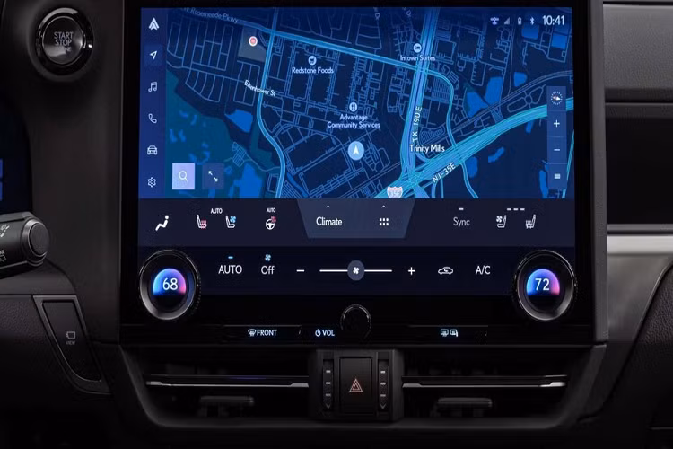 Vào thời điểm hiện tại, Lexus GX 2024 chỉ có 1 loại động cơ là máy xăng V6, tăng áp kép, dung tích 3.4L, sản sinh công suất tối đa 349 mã lực và mô-men xoắn cực đại 649 Nm.