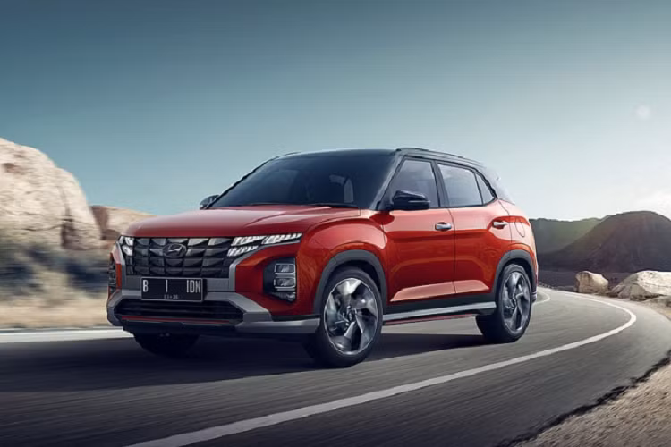 Theo đó, tùy từng đại lý, Hyundai Creta tại Việt Nam phiên bản tiêu chuẩn được sản xuất trong năm 2022 (VIN 2022) đang nhận được ưu đãi giảm từ 50 - 65 triệu đồng. Giá xe Hyundai Creta giảm hiện có mức dao động từ 575 - 590 triệu đồng.
