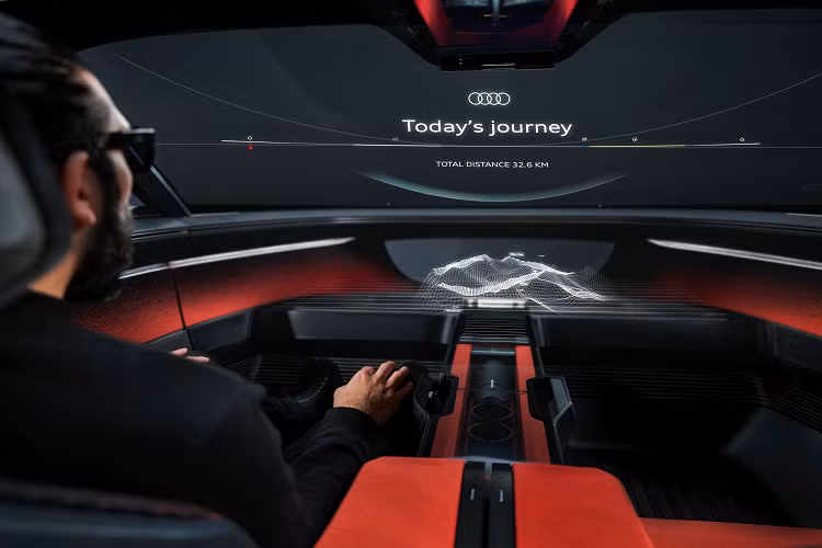 Để duy trì dòng điện , tất cả các máy dựa trên nền tảng PPE sẽ có hệ thống sạc 800 vôn, với tốc độ sạc cao tới 270 kW. Audi cho biết 10 phút sạc với tốc độ này sẽ đi được 186 dặm, trong khi 25 phút sẽ tăng trạng thái sạc từ 5% lên 80%. Tổng cộng, khái niệm Activesphere được thiết lập để có 372 dặm phạm vi.