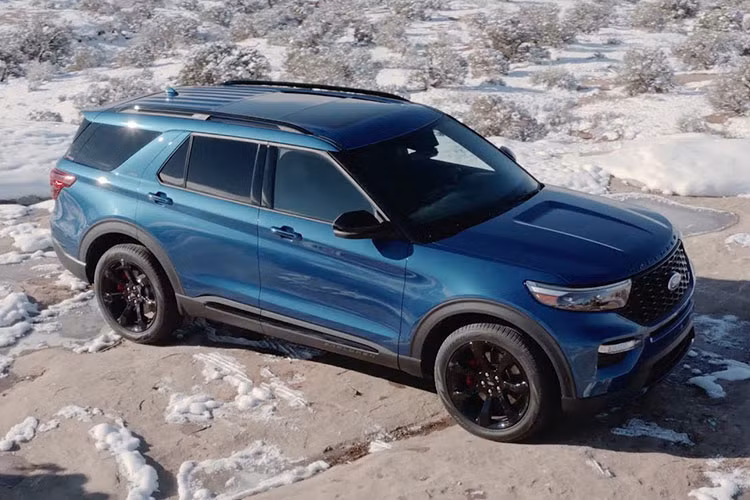 Hãng vẫn muốn giữ lại tập khách hàng quen thuộc, ưa chuộng xe chạy động cơ đốt trong. Đây cũng là tập khách hàng khá lớn của hãng bởi quê nhà Mỹ là nơi có lượng xe sử dụng động cơ đốt trong lớn nhất thế giới.