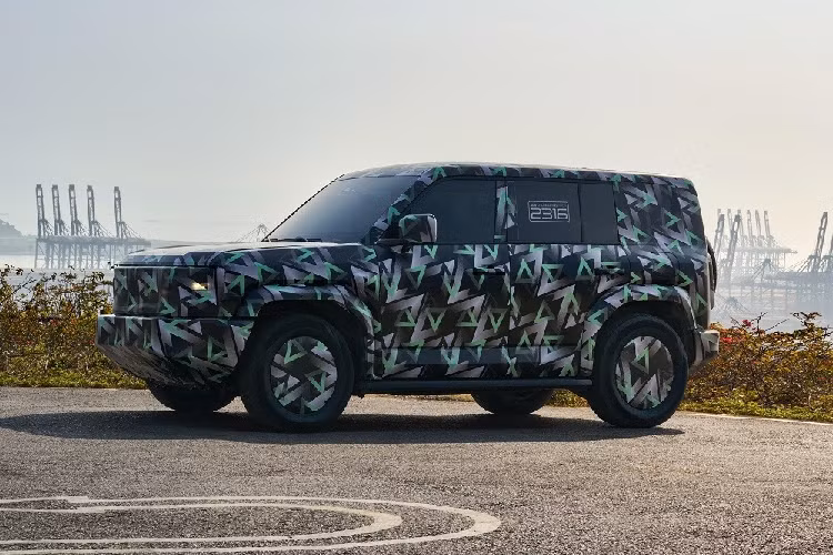 Tin đồn cho biết BYD Fang Cheng Bao SF có thể chạy được 1.200 km sau khi đổ đầy bình xăng và sạc đầy pin. Công suất tối đa của xe sẽ vượt quá con số 500 kW (khoảng 670 mã lực). Ngoài ra, xe còn được trang bị hệ thống kiểm soát thân xe thông minh BYD Yuncar và khóa vi sai trước/sau.