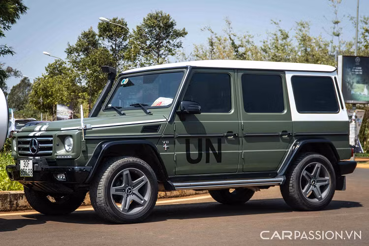 Tại Việt Nam, đây là chiếc Mercedes G 500 phiên bản Edition 35 duy nhất. Thiết kế của chiếc G 500 Edition 35 đặc biệt này không khác so với các thế hệ G-Class từ những năm 1979 đến nay.