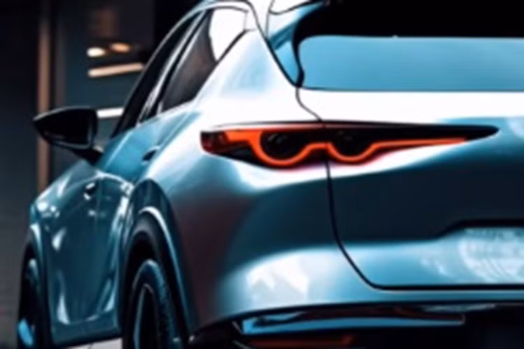 Điều này hoàn toàn có thể xảy ra bởi Toyota sở hữu 5% cổ phần của Mazda. Hai công ty này cũng từng “bắt tay” để phát triển ra mẫu Mazda 3 hybrid dành riêng cho thị trường Nhật Bản.