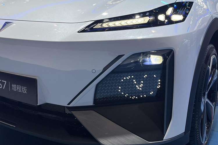 Khách sở hữu xe Changan Deepal S7 có thể tùy biến hình này rất phong phú, thế mới thấy, các hãng xe Trung Quốc luôn tạo ra sự khác biệt so với phần đông còn lại.