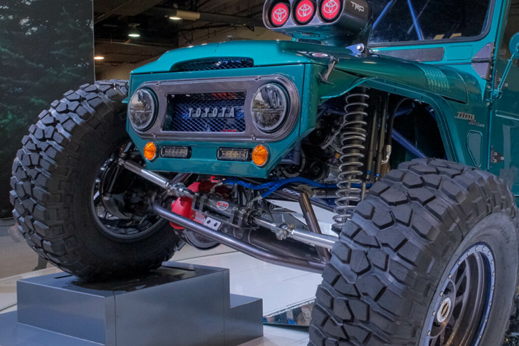 Triển lãm New Products (sản phẩm mới), được chuyển đến North Hall, là địa điểm không thể bỏ qua đối với những ai đang tìm kiếm những cải tiến mới nhất và lớn nhất về kiểu dáng và hiệu suất của các sản phẩm từ hàng trăm công ty khởi nghiệp và những đơn vị huyền thoại.