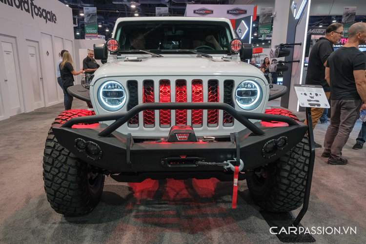 Những người đến tham dự triển lãm Sema từ khắp Hoa Kỳ và trên toàn thế giới để kết nối và khám phá những sản phẩm mới nhất thúc đẩy sự phát triển cho doanh nghiệp của họ.