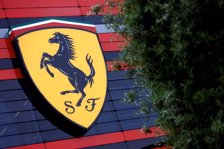 Ferrari lai lon trong nam 2023, uoc tinh dat 140.000 ty dong-Hinh-2