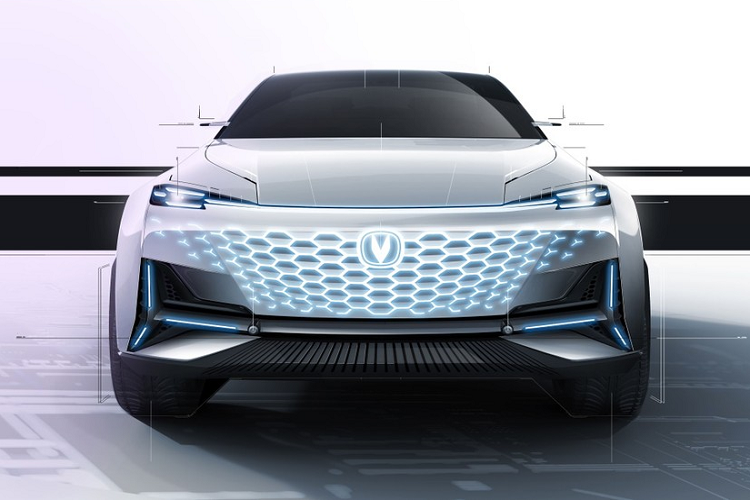 Cụ thể mẫu xe Geely Haue Yu có thiết kế khá giống Cadillac XT6; BL (Beauty Leopard) được cho là nhái lại dòng xe thể thao nổi tiếng Toyota Supra; còn Merrie 300 có thiết kế quá giống Mercedes-Benz C-Class. Ngay cả Rolls-Royce cũng từng bị Geely mượn thiết kế xe Phantom để phát triển mẫu xe GE.