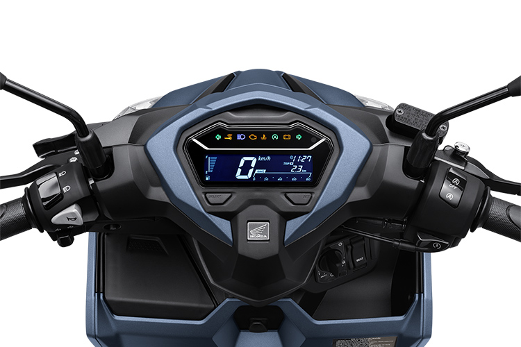 Thêm một điểm nhấn trong thiết kế thể thao hầm hố đặc trưng, màu sắc của Vario 125 sử dụng tông lạnh chủ đạo với hai màu Đen và Xanh đen.