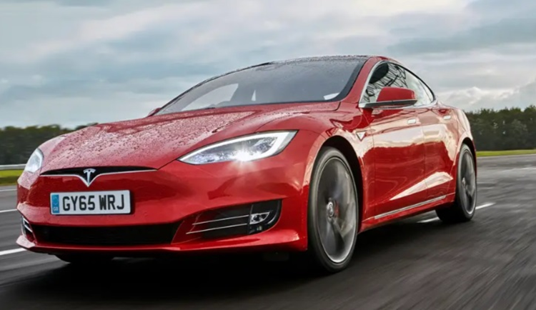 Oto dien co ty le loi cao hon 80% xe xang, Toyota “vuot mat” Tesla-Hinh-2