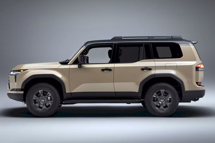 Lexus cung cấp tùy chọn treo thích ứng AVS và trợ lực lái điện EPS, nhằm cải thiện độ êm ái tối đa khi đi off-road. Lexus GX thế hệ thứ 3 hoàn toàn mới được sản xuất tại nhà máy Tahara, Nhật Bản và sẽ được bán ra vào đầu năm 2024.