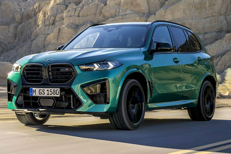 Tuy nhiên, động cơ V8 4.4 lít tăng áp kép của chúng đã được thay đổi ký hiệu từ S63 thành S68, đồng nghĩa với việc có thêm hệ thống điện 48V và một số nâng cấp đối với các bộ phận bên trong (trục khuỷu được gia cố, bộ tăng áp cập nhật, ống xả đặt ngang, ống nạp mới, v.v...)