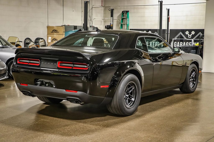 Sau khi xuất xưởng chiếc Dodge Challenger cuối cùng, nhà máy Brampton sẽ được chuyển giao công nghệ nhằm chế tạo các mẫu xe thuần điện trong tương lai.