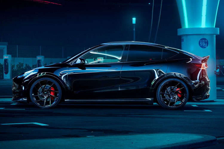 Novitec cho biết mức tiêu thụ năng lượng điện trên quãng đường dài có thể giảm tới 7% với hệ thống treo mới. Vào năm 2019, Novitec đã tiết lộ một gói điều chỉnh tương tự cho Model 3. Chiếc EV này cũng từng được nâng cấp bộ mâm xe mới, nâng cấp ngoại thất bằng sợi carbon và sửa đổi hệ thống treo.