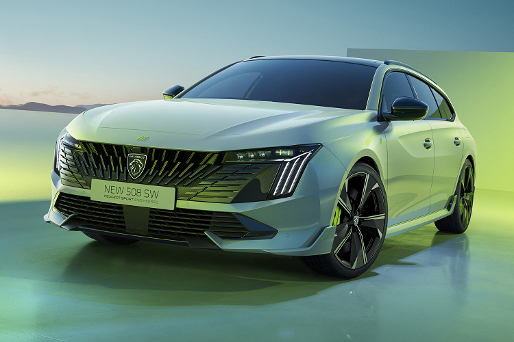 Mức giá xe Peugeot 508 2024 chưa công bố, xe dự kiến có mặt tại các đại lý vào tháng 6 năm nay. Xe cạnh tranh trong phân khúc sedan bình dân cỡ D, cùng với Toyota Camry, Mazda6 và Honda Accord.